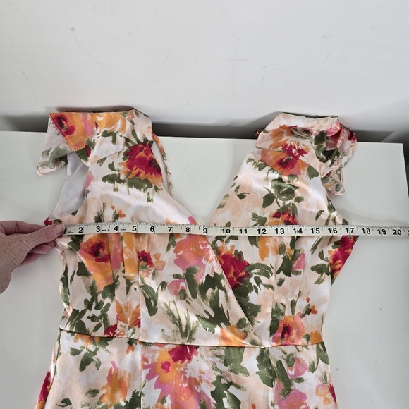 Hutch Ella Floral Satin Open Back Maxi Dress Flutter Sleeves Size 6 Wedding - Picture 16 of 16